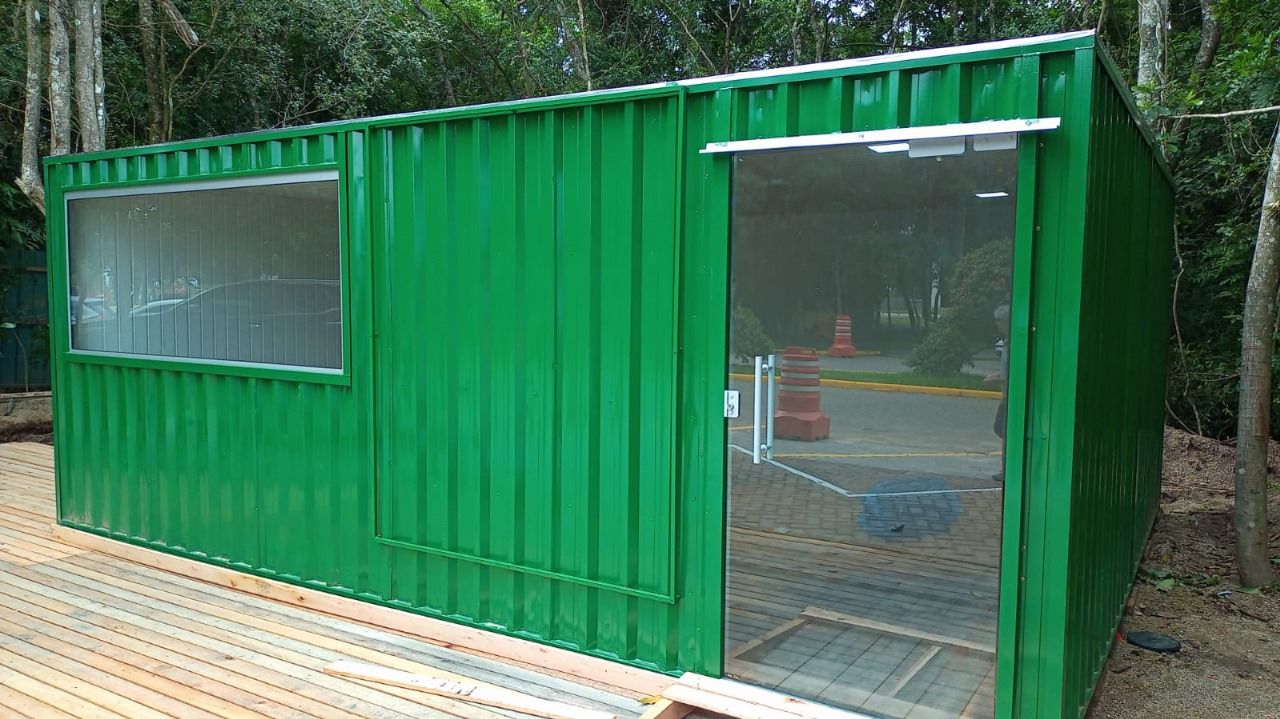 Escritorio container 13